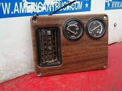 Used 2 Guage Dash Panel With Air Vent For Freightliner FLD Or Classic