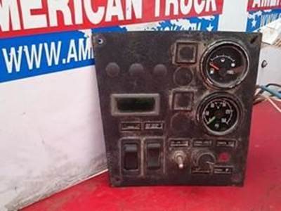 Used Dash Panel With Gauges And Switches For 2000 Mack