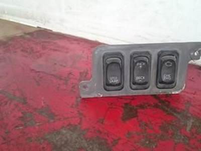 Used 3 Button Switch Panel For 1999 Freightliner Century Class
