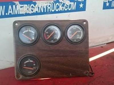 Used 4 Gauge Dash Assembly For Freightliner FLD Or Classic F027
