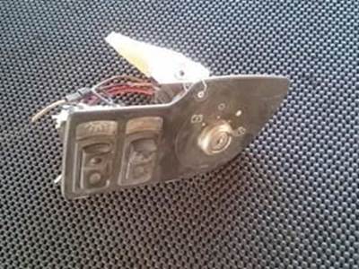 1998 Kenworth T-2000 Switch And Ignition Panel. SwitchES Present Are For