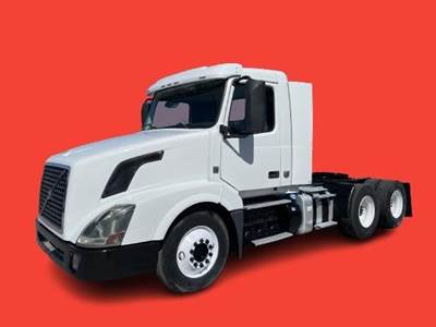 Volvo VNL64T300 Day Cab Truck - D13 405HP, 12 Speed I Shift Automatic