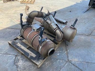 DuAl DPF With Crossover Pipe Off Of A 2014 Peterbilt 386