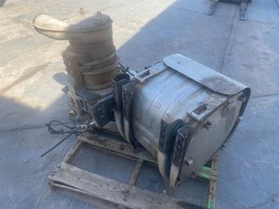 Volvo Diesel PArticulAte Filter Out Of A 2015 Volvo VNL34T And wAs wAted To A