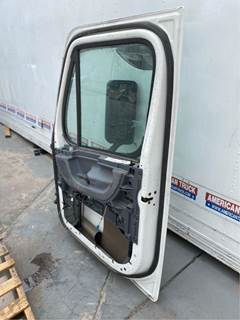 Exterior Edge Damage On LeadIng frOnt Edge. MissIng Door Card. No Glass In