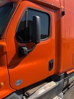 Good Used Driver Side Door With Power Windows For A 2013 Freightliner CAscAdiA