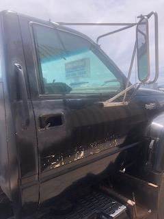 Used PAssenger Side Door With MAnuAl Windows Missing Outer Door HAndle For A