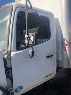 Good Used Driver Side Door With With MAnuAl Windows For A 2009 Hino 185