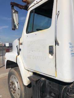 Good Used MAnuAl Driver Side Door For A 1984 InternAtionAl 1452-SC