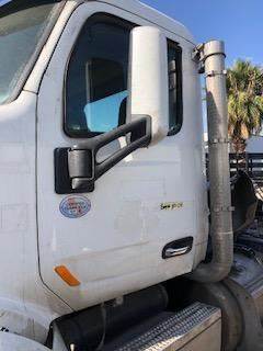 Good Used Driver Side Door With Power Windows For A 2019 Peterbilt 567