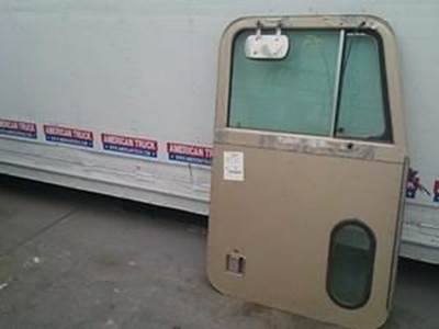 Used Passenger Side Door Assembly For 2000 Peterbilt 379