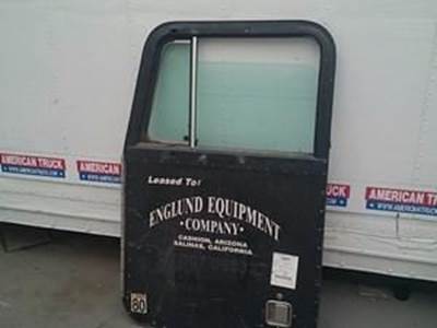 Used Driver Side Door For 1996 Peterbilt 377