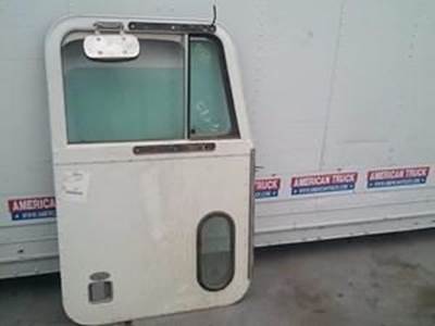Used Passenger Side Door Assembly For Peterbilt 378