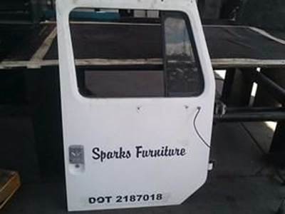 Used Passenger Side Door Good Condition For International 4900 With Clean