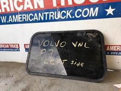 Used Driver Side Sleeper Window For 2007 Volvo VNL