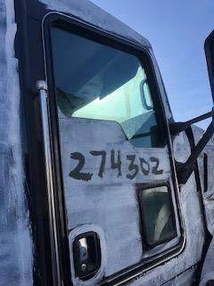 Good Used PAssenger Side Door With Power Windows For A 2014 Kenworth T800