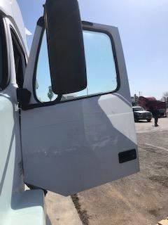 Good Used Driver Side Door With Power Windows For A 2012 Volvo VNL64T