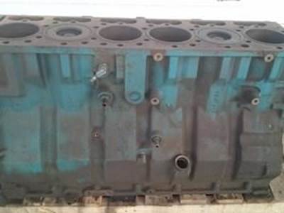 Used International DT466E Engine Block With Pistons/Sleeves And Crank Shaft