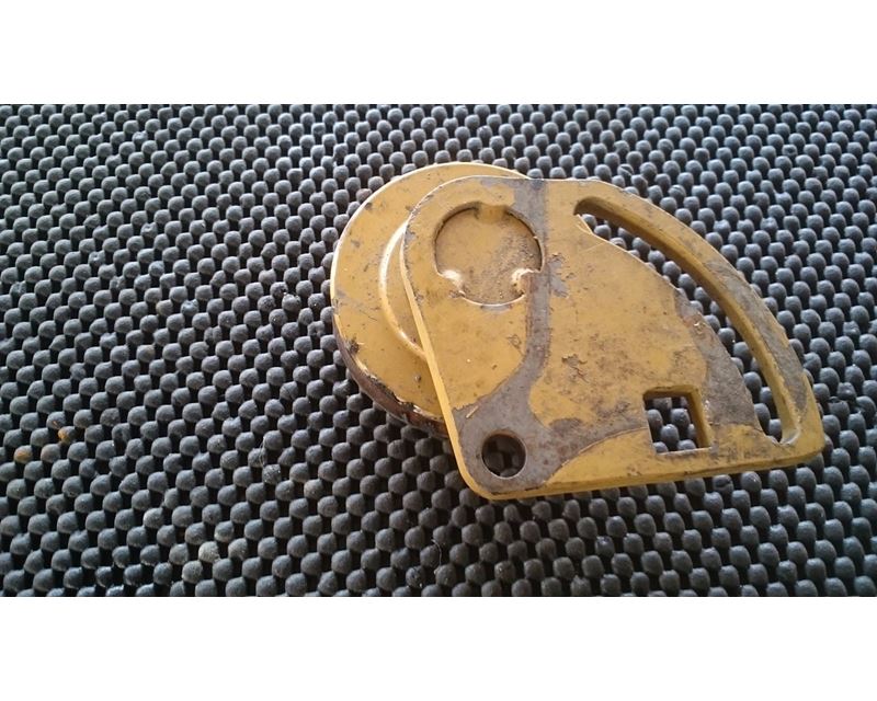 CAT 3126 Engine Idler Pulley Plate With Pulley Attached For Sale
