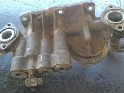 Caterpillar C13 Oil Filter Base