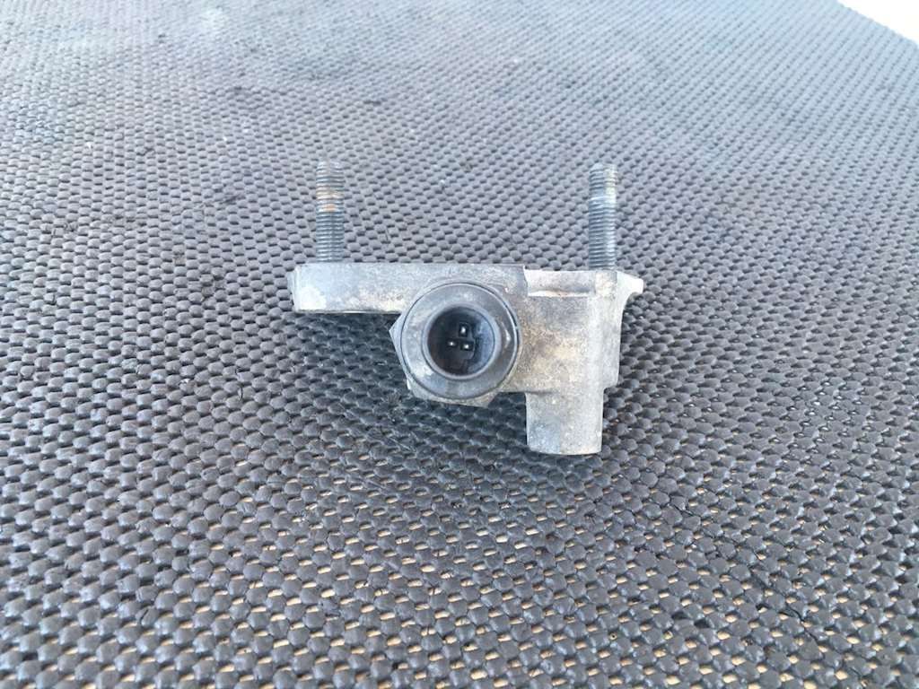 Used Ambient Air Pressure Sensor With Plate For Cummins ISM For Sale