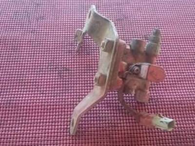 Fuel Filter Housing With Bracket For A Cummins ISX Engine