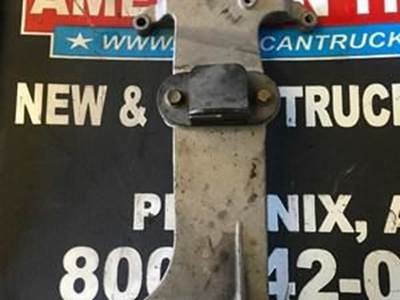Used Detroit DD15 Support Bracket