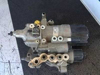 Used Fuel Filter Assembly With Fuel Cooler For Detroit DD15