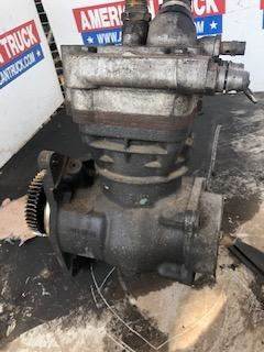 Good Used Air Compressor For A Detriot DD15 Engine. OEM No: k034655