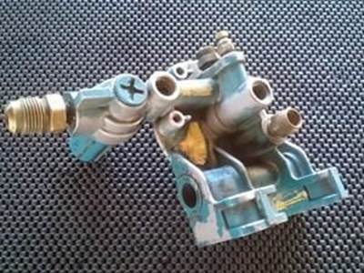 International Filter Base For A DT466 Engine