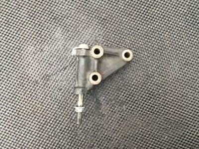 Used Alternator Bracket For Isuzu 4HE1