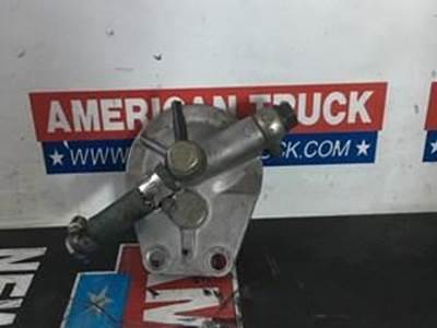 Used Isuzu 4HE1 Fuel Filter Housing