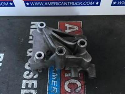 Used Engine Bracket For A Isuzu 4HK1 Engine