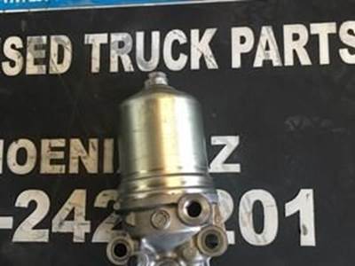 Used Fuel Filter Housing For A Isuzu 4HK1-TC