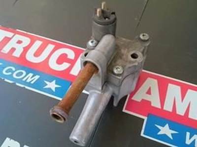 CoolAnt Flow VAlve With VoltAge And Hose Conections From A D12, Volvo Engine