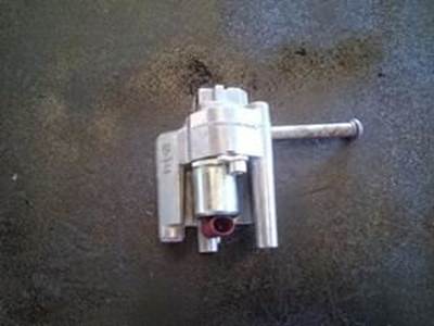 Volvo D13 Camshaft Oiler Valve