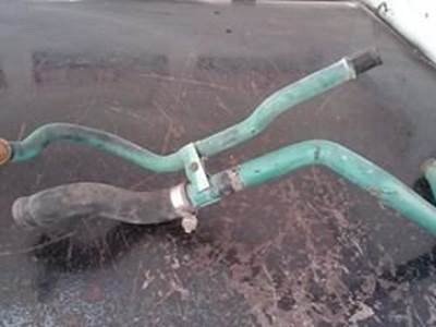 Used Coolant Tubes With Hose Attached P/N 21109672 For Volvo VED12 Engine