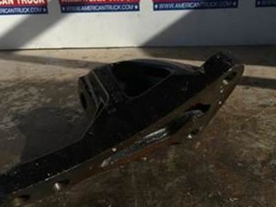 Used Engine Mount For Detroit DD15