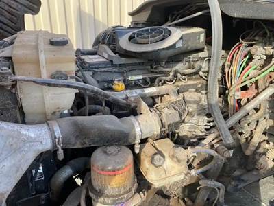 505 Hp Detroit DD15 Engine Out Of A 2017 Freightliner CAscAdiA 125 Sleeper With