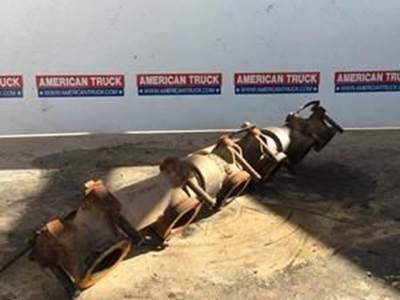 Used Exhaust Manifold For Caterpillar 3126