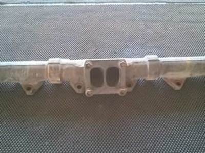 International DT466E Exhaust Manifold