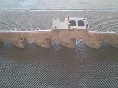 Used International DT466B Engine Exhaust Manifold