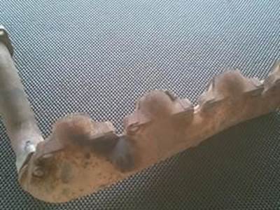 International T444E Exhaust Manifold