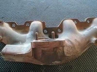 Isuzu Exhaust Manifold For A 4HK1 Engine