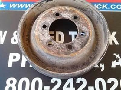 CrAnk Pulley For A MAck Truck