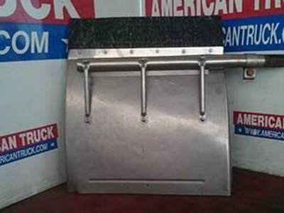 Used Passenger Side Rear Quarter Fender For Freightliner