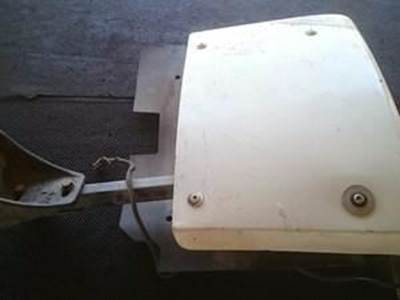 White, Quarter Fender From A Frieghtliner Columbia Truck