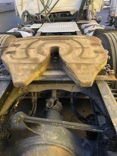 Good Used FontAine Air Slide Fifth Wheel From A 2013 Volvo VNL64T