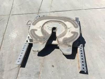 Used Holland Stationary Fith Wheel For International