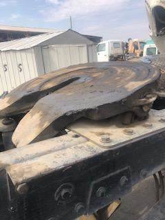 Good Used HollAnd StAtionAry Fifth Wheel From A 2000 Peterbilt 385